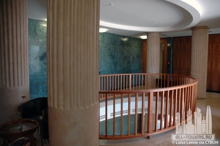 mainplaza_int-lobby_(c)loise__lenne