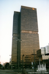 city-haus-dg-bank_mark-ch-thompson1