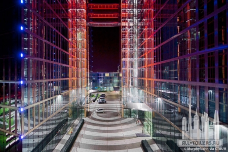 highlighttower_ext-detailentrance_(c)rainerviertlbock