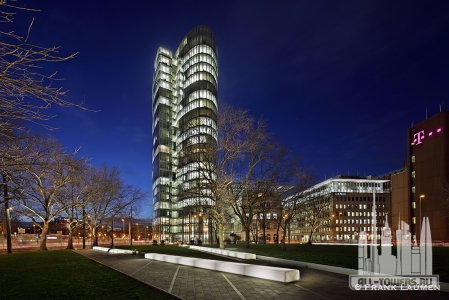 duesseldorf-gap-15-am-graf-adolf-platz-3267a848-7b52-4531-850a-398198a5c7f9