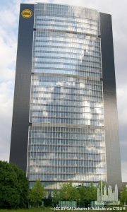 arag-tower_ext-full_(cc__by-sa)johann__h__addicks