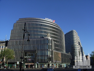 1200px-Hochhäuser_Berlin