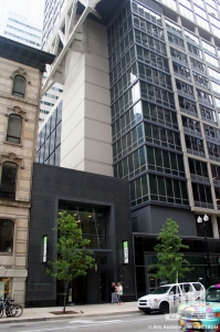 215west_ext-entry_(c)aricaustermann