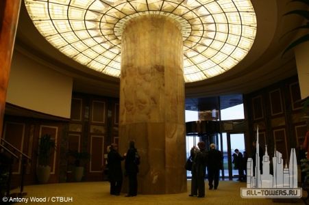 fed_towers_lobbycolumn_aw