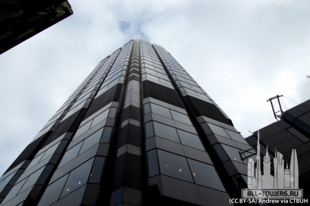 angelcourttower_ext-below_(cc__by-sa)andrew