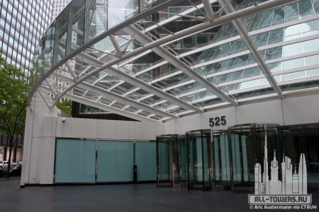 525wmonroe_ext-entry2_(c)aricaustermann