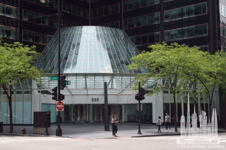 525wmonroe_ext-entry_(c)aricaustermann