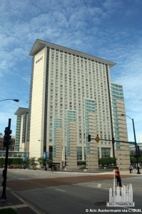 hyattmccormickplace_ext-overall_(c)aricaustermann