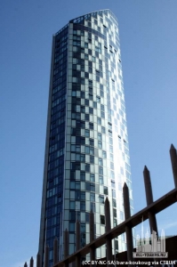 westtower_ext_lookingup_(cc-by-nc-sa)bara-koukoug