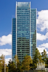 10UpperBankStreetLondon01109002