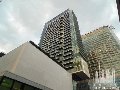 theheron_ext-lookingup_(cc__by)mikey