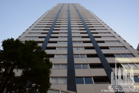 d-grafort-osaka-n-y-tower-higobashi_terri-meyer-boake7