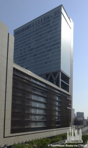 jr-osaka-station-new-west-building_terri-meyer-boake2