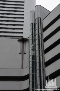 the-hilton-osaka-yoshimoto-building_terri-meyer-boake5