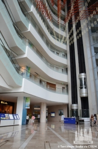 the-hilton-osaka-yoshimoto-building_terri-meyer-boake7