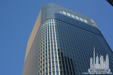 nakanoshima-festival-west-tower_terri-meyer-boake5