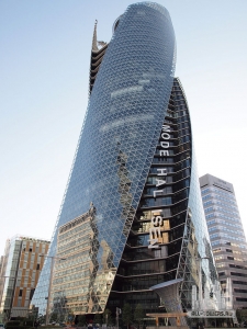 768px-Mode_Spiral_Towers_in_Nagoya02