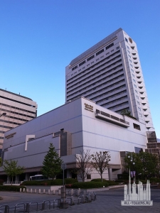 768px-Kobe_Bay_Sheraton