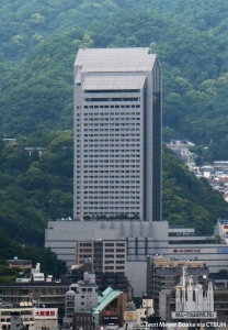 shin-kobe-oriental-city_terri-meyer-boake1