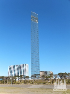 Chiba_Port_Tower_20111211