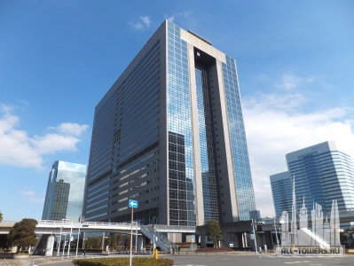 NTT_Makuhari_Building_1