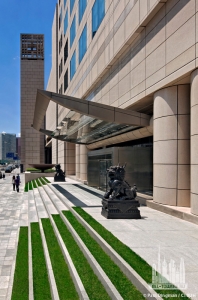 yintaiofficetower_walkway_(c)dingman