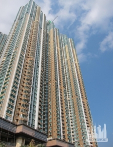 lohas_park_leprestigec_ext-lookingup_(cc__by-sa)mwko