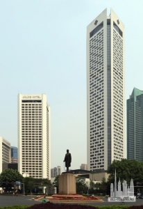 asia-pacific-tower-jinling-hotel_p-t-group1