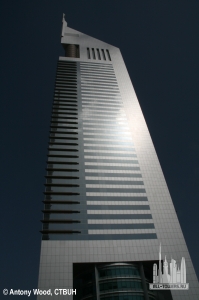 emirates_viewuptower_aw