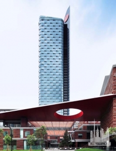 shanghaibundciticcity_ext_overall_straight_(c)nacasa_and_partners_inc