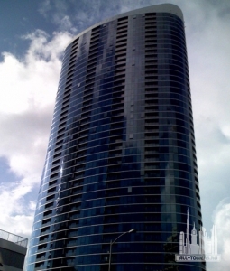 moanapacificeasttower_ext-side_(cc-by-nc-nd)ryanozawa