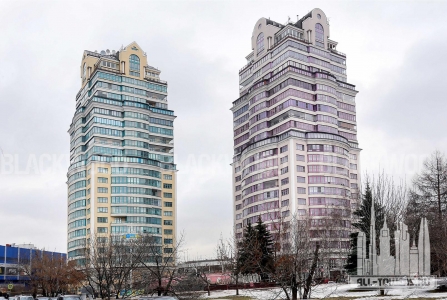 4948_367392-zhk-dve-bashni-marshala-biryuzova-ul-d-32-0