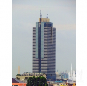 sinnsathorntower_ext-overall_(c)tansri__muliani