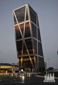 puertaeuropa_ext-overallii_(c)terrimeyerboake