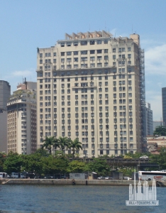 1200px-EdificioANoite