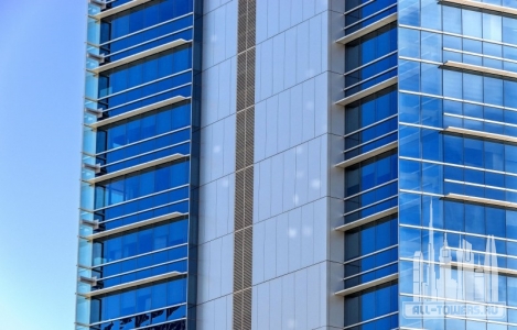 raine-square_roberto-portolese2