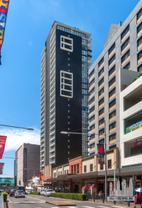 escen-on-church_roberto-portolese4