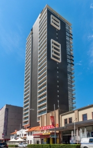 escen-on-church_roberto-portolese5