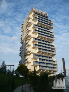 759d681bea47b8728fd4981cc4f9452c