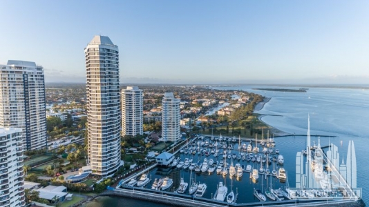 84fa-S2023468-hires.10881-HR13-17BayviewStRunawayBay-4