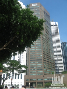 6batteryroad_ext-lookingup_(cc__by)terence