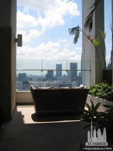 iconlofttower2_int-porch_(c)philipoldfield