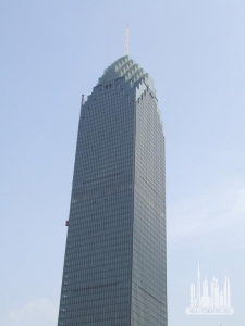 minsheng_lokingup5_martinthyssen