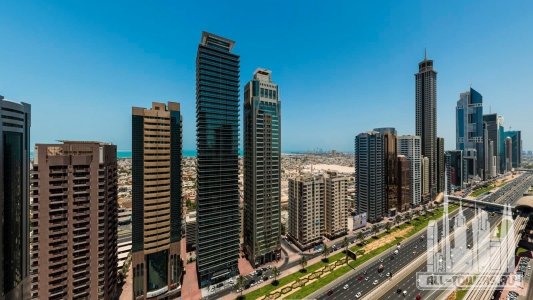 fourpointssheratondubai_ext-full-day_(c)fourpointssheikzayedroad_com