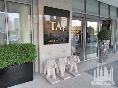 taj-dubai-hotel-entrance-1024x768