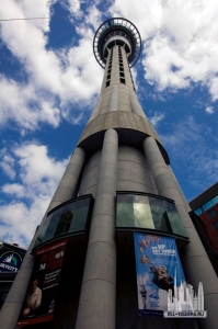 skytower_ext-overallup_(cc-by-nc-nd)nopro2009