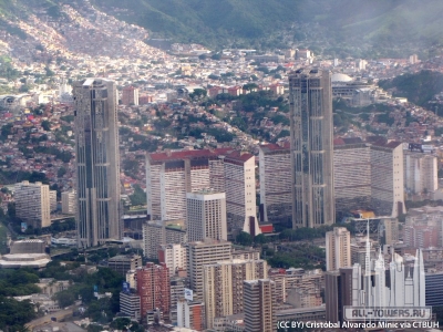 parquecentral-complex_ext-fromabove_(cc__by)cristobal__alvarado__minic